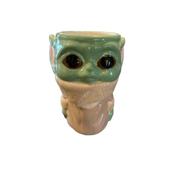 Star Wars The Mandalorian The Child Mug 8oz - Baby Yoda Great Condition - Picture 1 of 7